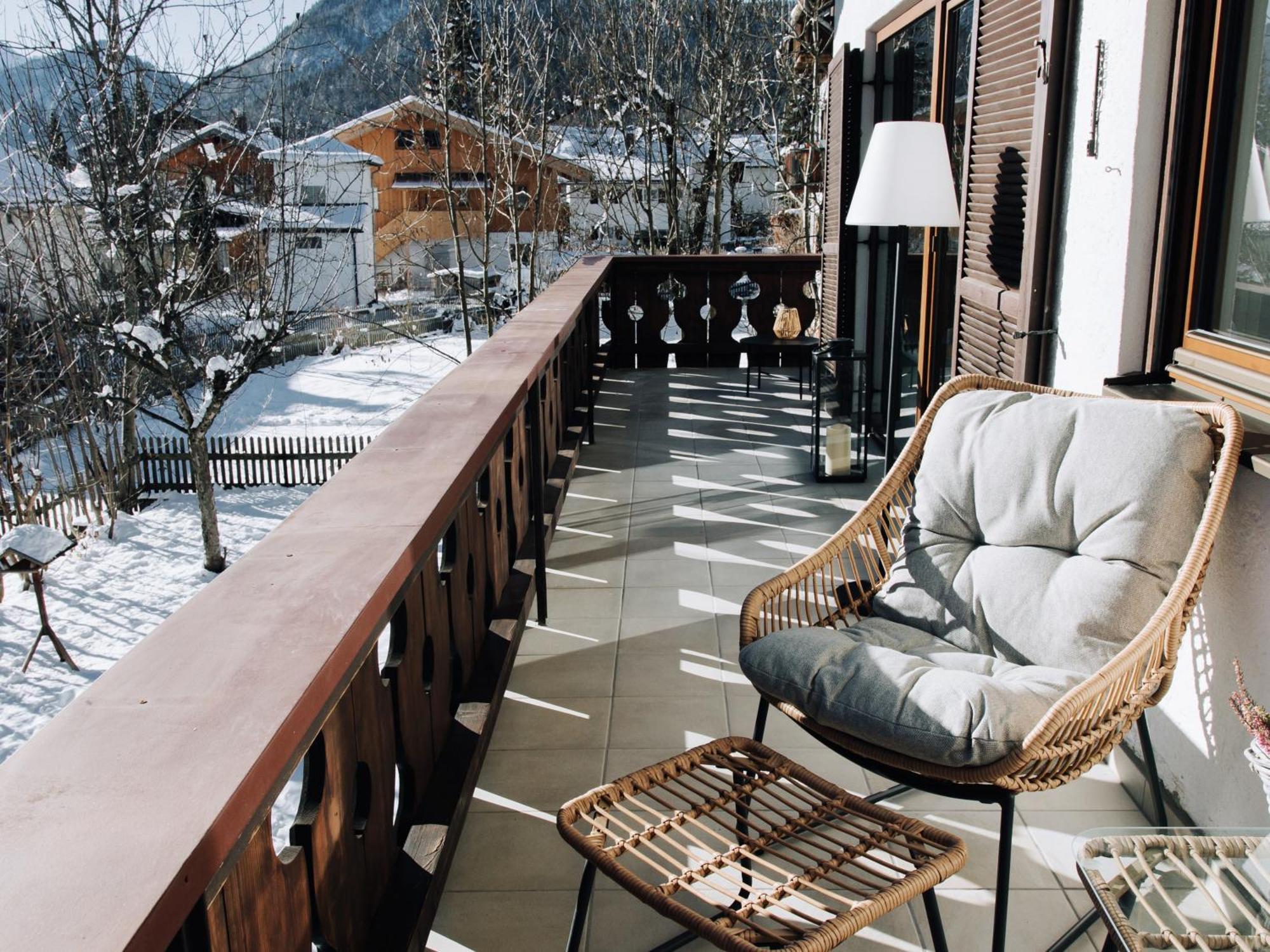 Die Karwendelsuite - 5 Sterne Fewo Mit Bestem Bergblick, Zentrumsnah & Ruhig Gelegen, Familienfreundlich Mittenwald Eksteriør bilde