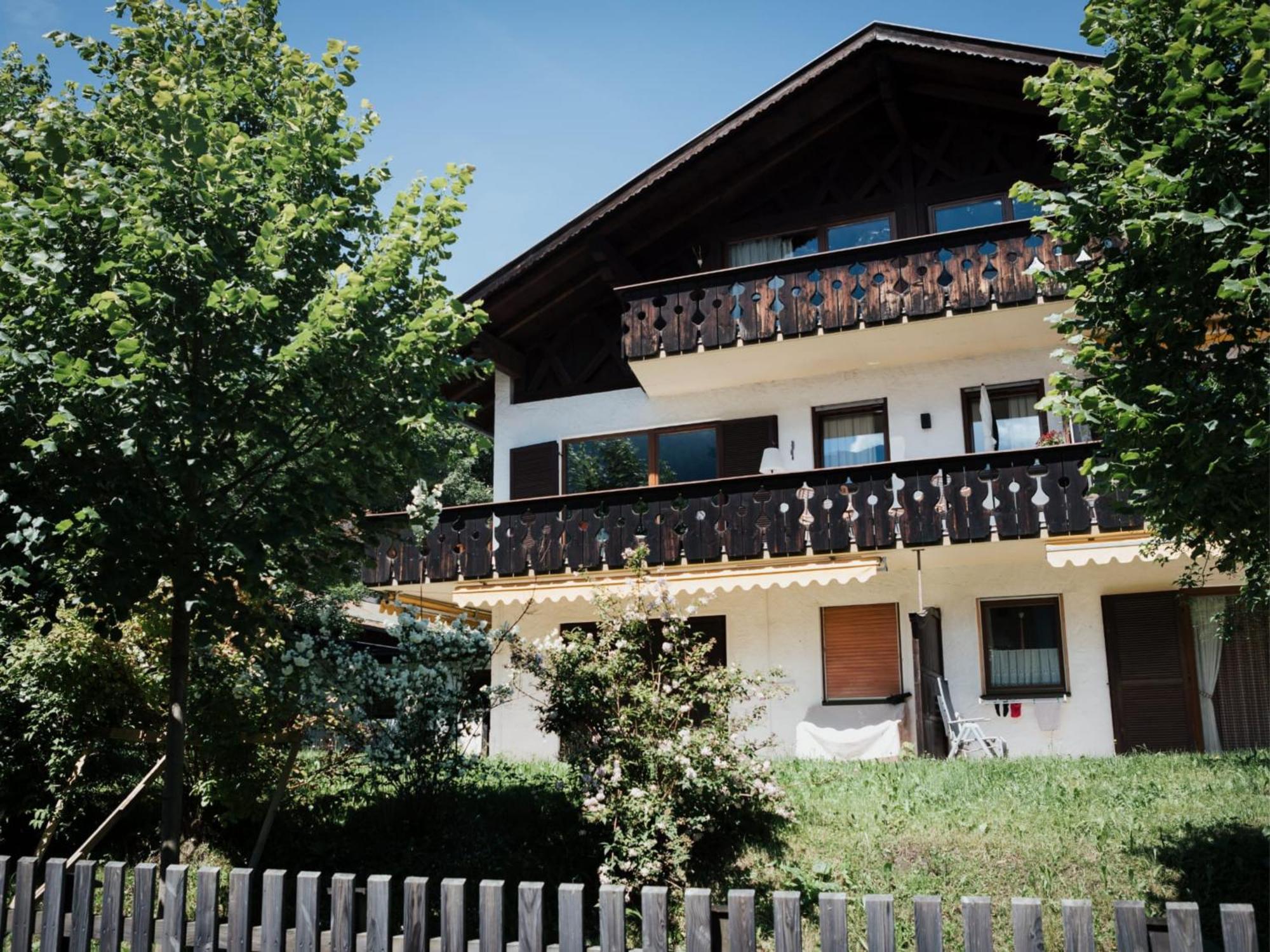 Die Karwendelsuite - 5 Sterne Fewo Mit Bestem Bergblick, Zentrumsnah & Ruhig Gelegen, Familienfreundlich Mittenwald Eksteriør bilde